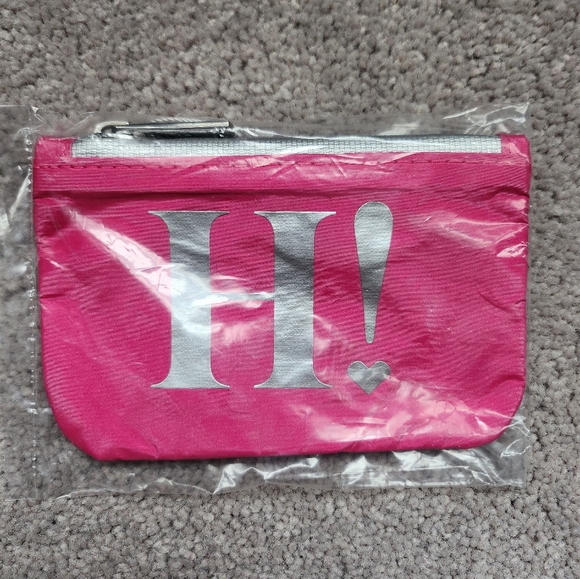 Hi, Love Travel Gift Card Holder - Picture 2 of 3